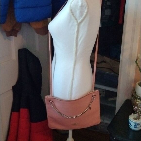 Coach   - Picture 6 of 8